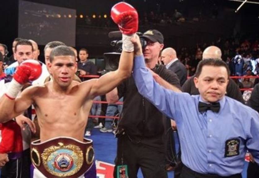 Хуан Мануэль Лопес защитил титул чемпиона WBО