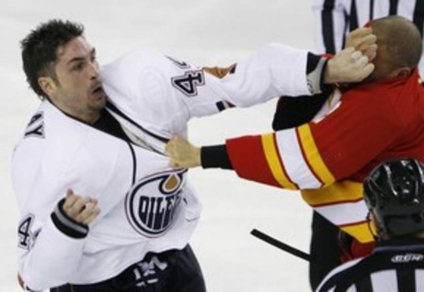 Сенаторам нужен еще один защитник