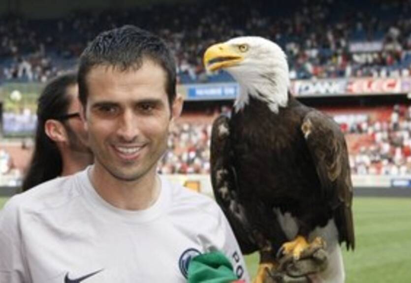 Паулета - лучший футболист в истории ПСЖ