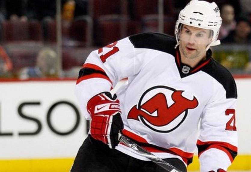 НХЛ. Роб Нидермайер перешел в Баффало