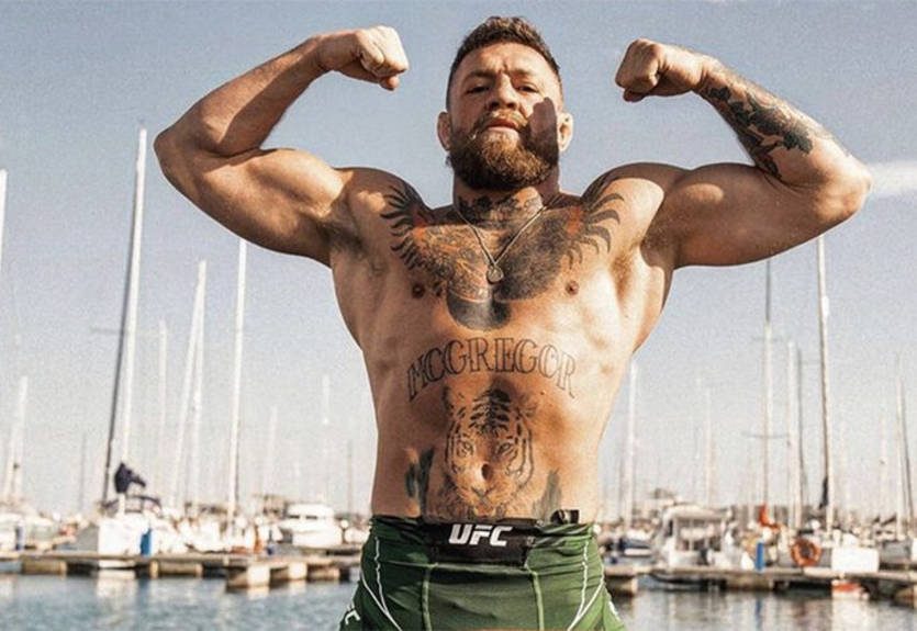 Макгрегор обвинил Гэтжи в симуляции в бою с Оливейрой Макгрегор обвинил Гэтжи в симуляции в бою с Оливейрой