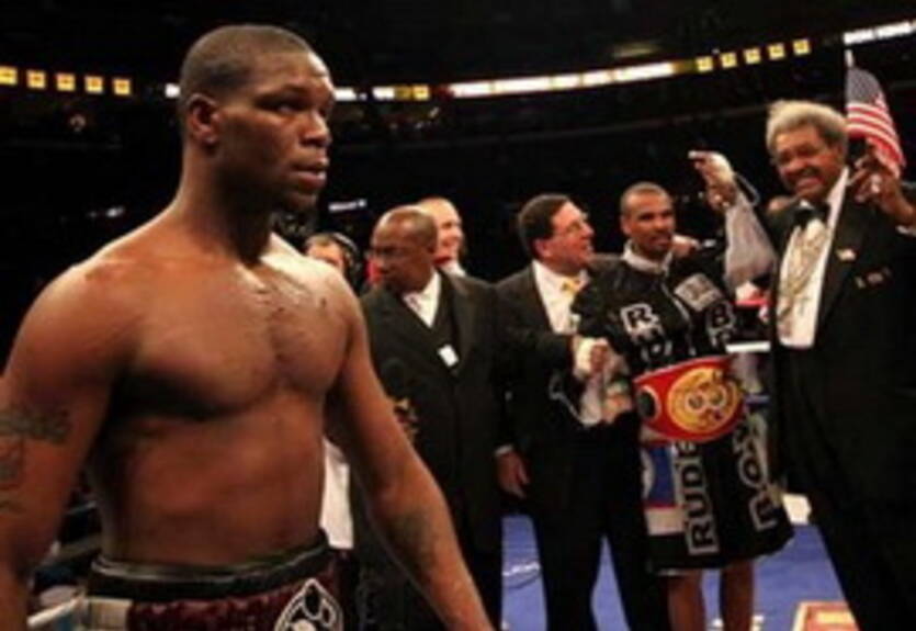 Чемпион IBF получил год условно