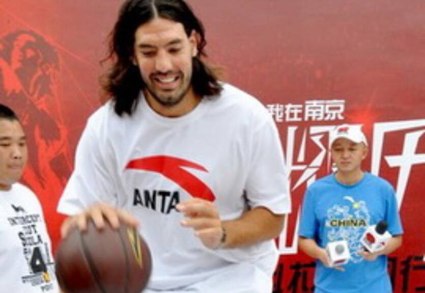 Скола и Лаури получили квалификационные контракты, Хэйс остается в Хьюстоне