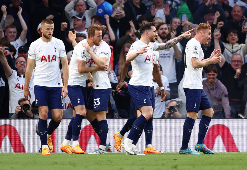 В Тоттенхэме произошло массовое пищевое отравление