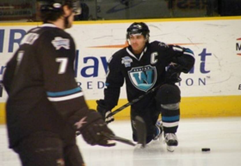 Нападающий Шаркс едет в Нижний Новгород