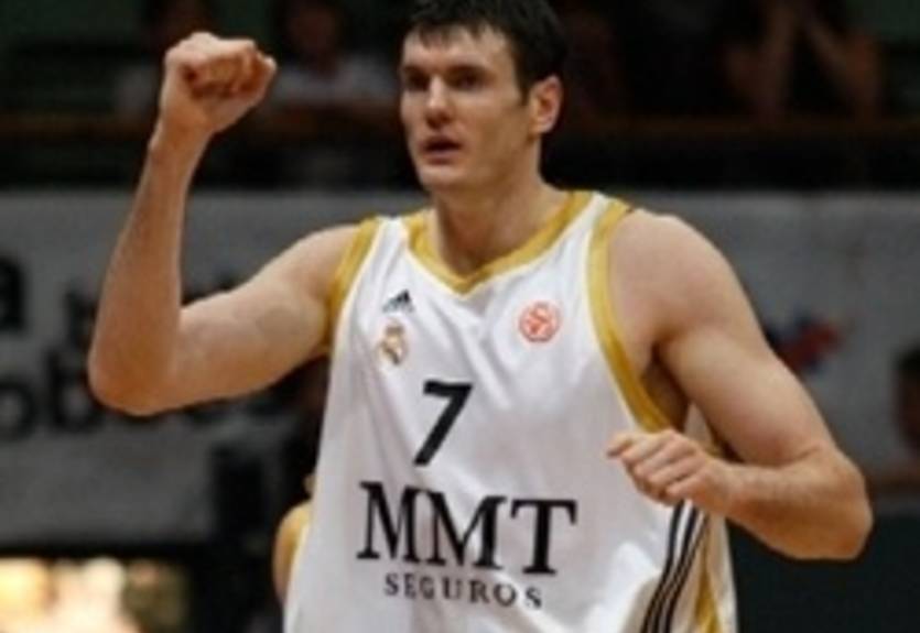 Реал отпускает Дариуша Лавриновича