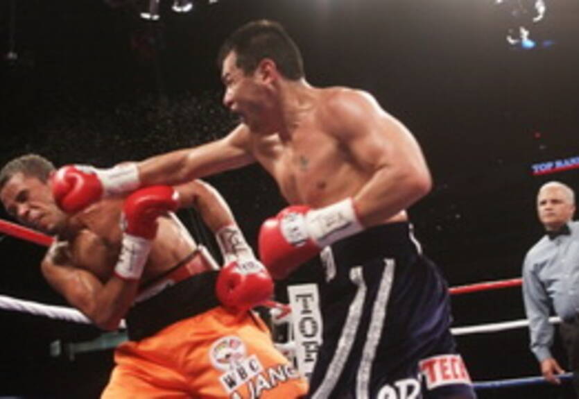 Баррера победил Де Хесуса