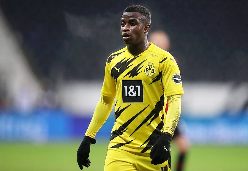 Штутгарт отблагодарил форварда Боруссии за гол в ворота Герты, оставивший команду в Бундеслиге