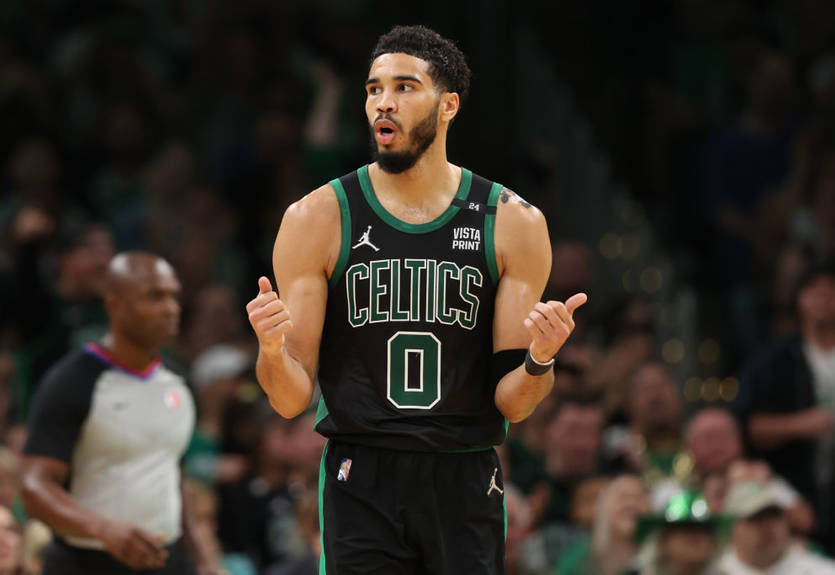 Блок-шот Тейтума после собственного промаха - лучший момент дня плей-офф НБА