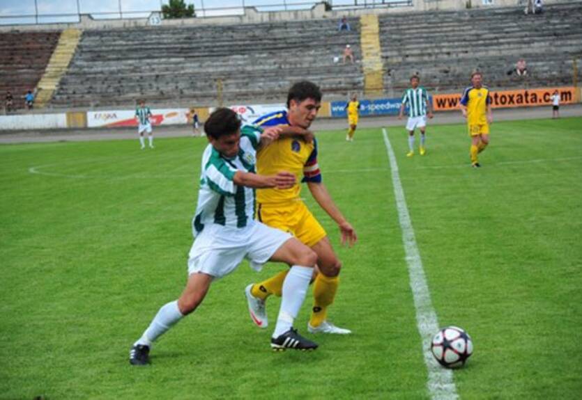 Карпаты сыграли товарищеский матч с Закарпатьем