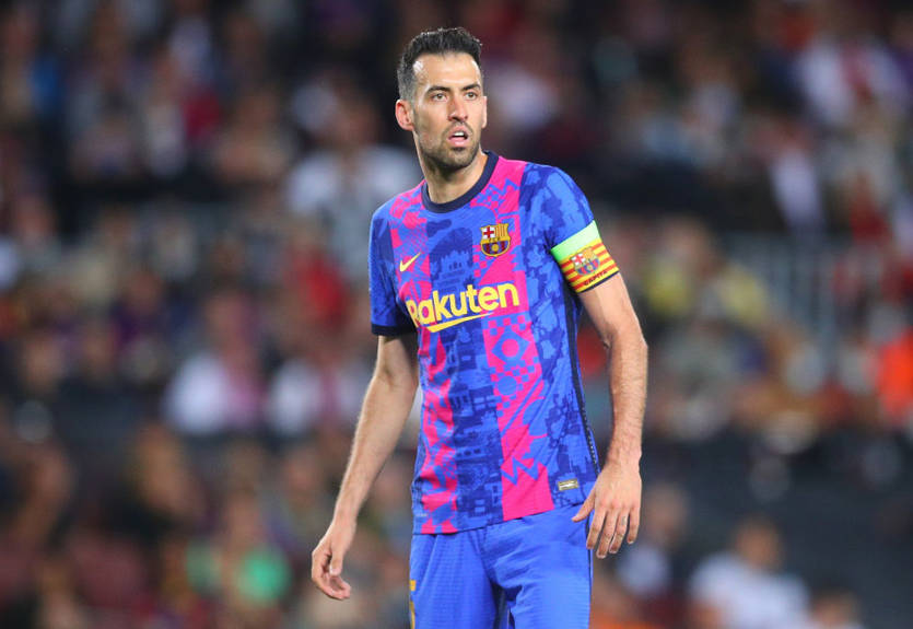 "Лучше говорить прямо в лицо": Бускетс раскритиковал Барселону за очередное снижение зарплаты