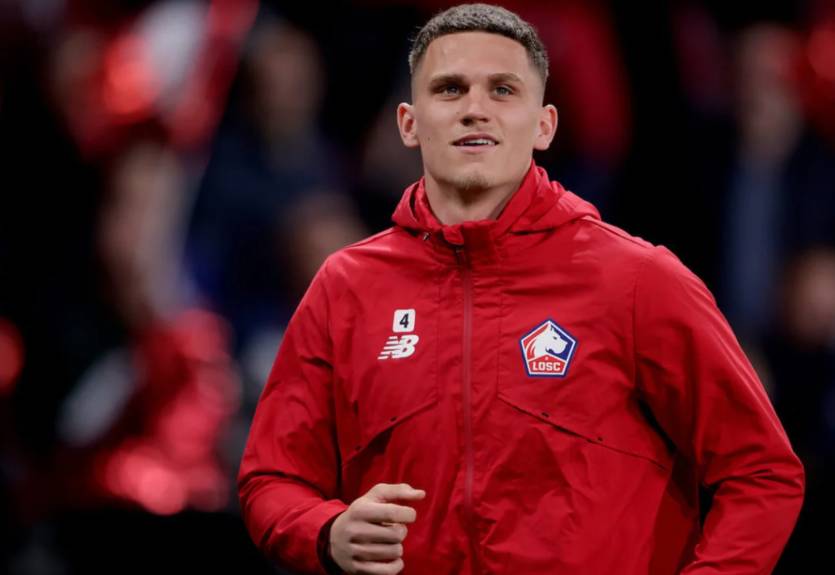 Мілан домовився із захисником Лілля про умови контракту Мілан домовився із захисником Лілля про умови контракту