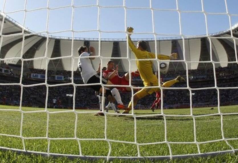 Германия уступила Сербии