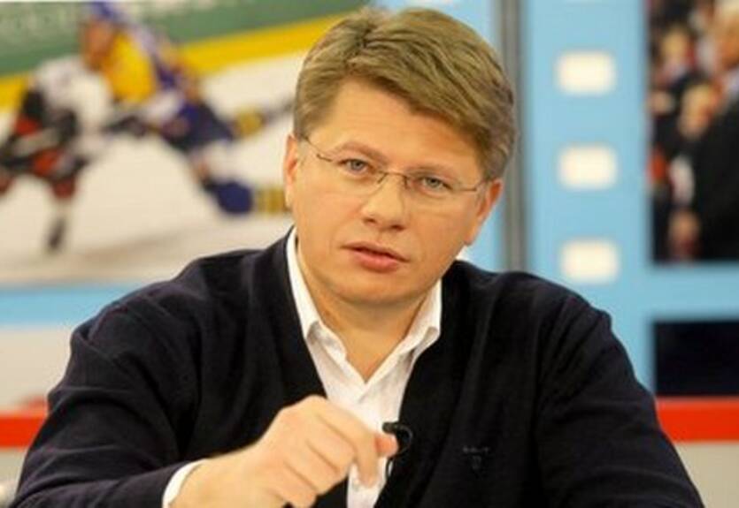 "Время идет, а в Киеве ничего не делается"