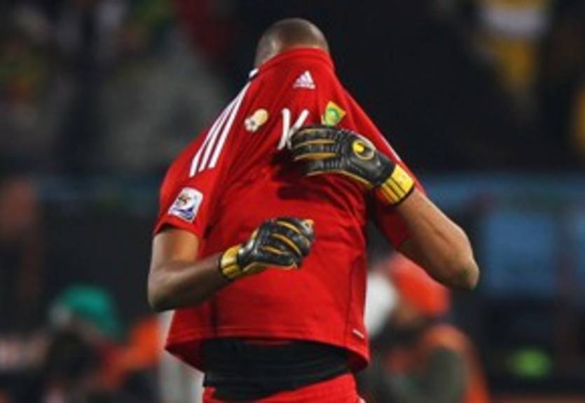 Кэхилл и Кхуне получили по одному матчу