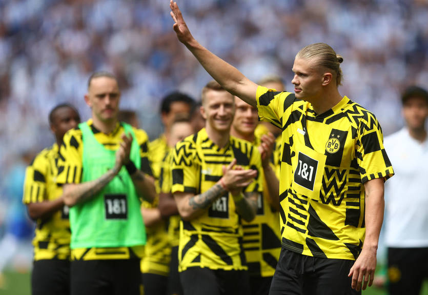"Успіху в Англії": Боруссія Дортмунд оригінально попрощалася з Голандом