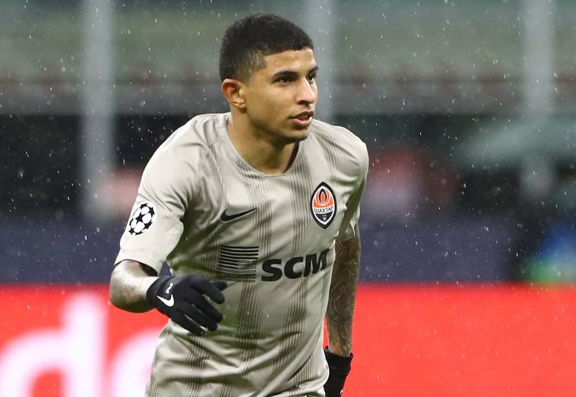 Фіорентина розпочала переговори про придбання захисника Шахтаря