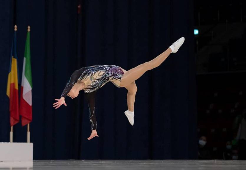 Україна вперше в історії виборола золото чемпіонату світу зі спортивної аеробіки Україна вперше в історії виборола золото чемпіонату світу зі спортивної аеробіки