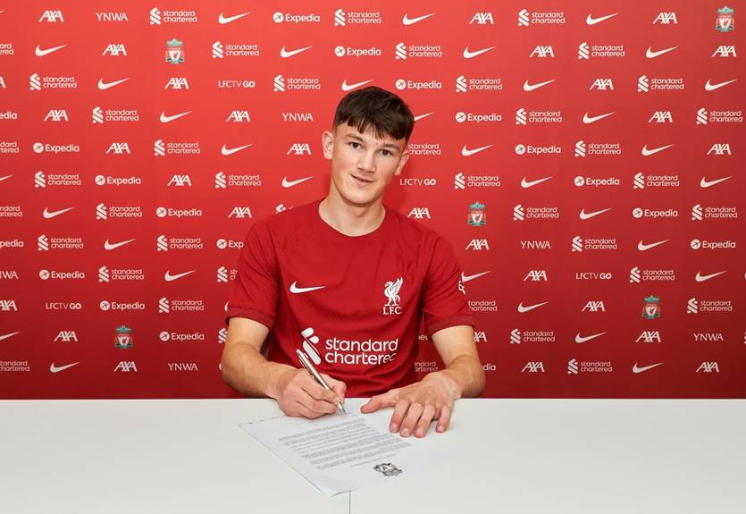 Ливерпуль приобрел защитника Абердина