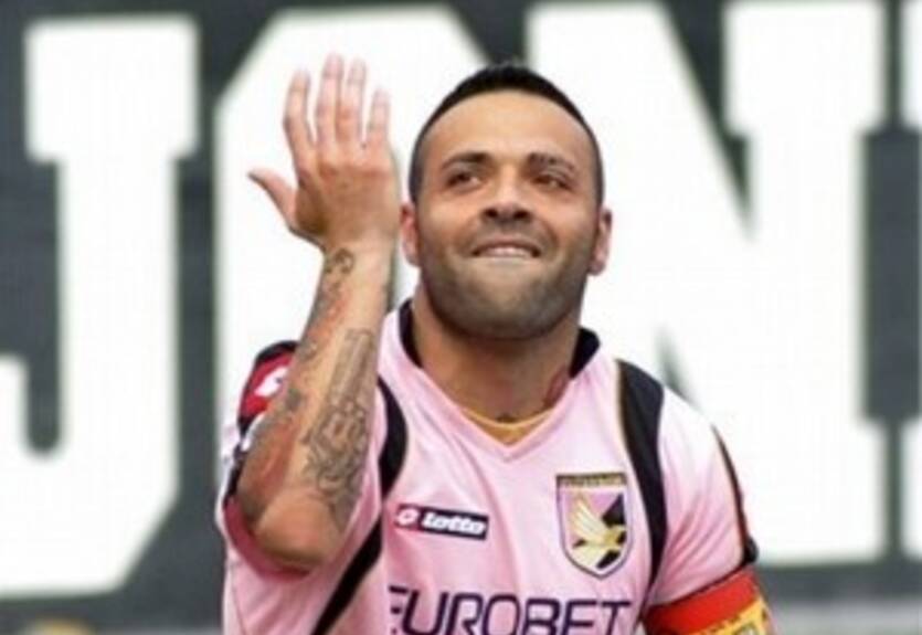 Палермо не хочет продавать Бирмингему своего лидера