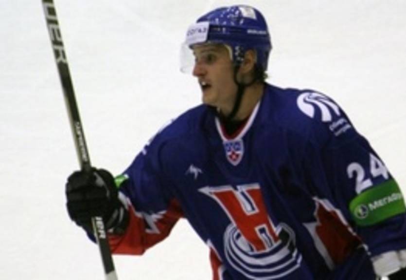 Миловзоров стал игроком ОХК Динамо