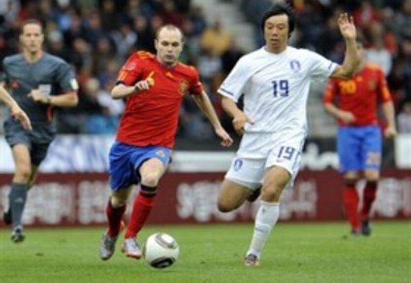 Иньеста: &quot;С нетерпением жду выхода на поле&quot;