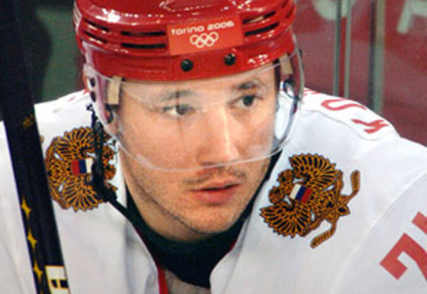Агент: "Ковальчук желает играть в России до Олимпиады"