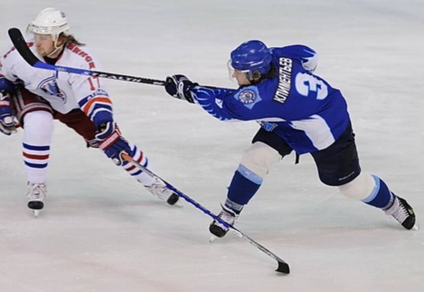 12 новичков Будивельника