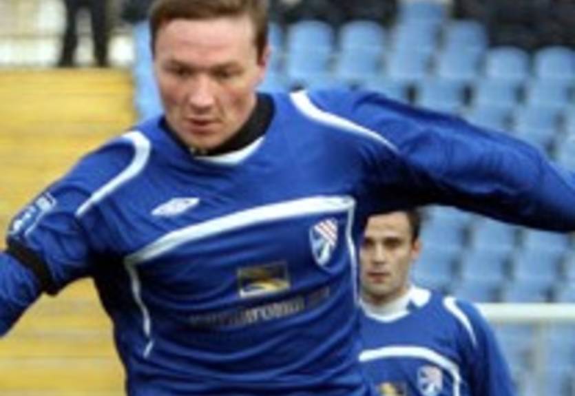 Монахов продлил контракт с Таврией