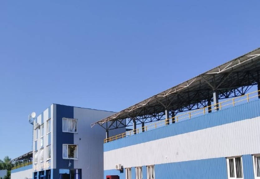 Під час ракетного обстрілу Кременчука постраждав стадіон