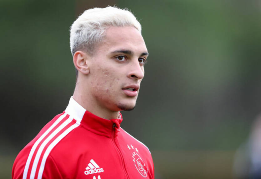 Манчестер Юнайтед близький до підписання двох гравців Аяксу