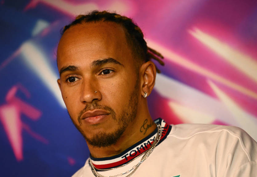 Трехкратный чемпион мира Формулы 1 использовал расистское слово в адрес Хэмилтона