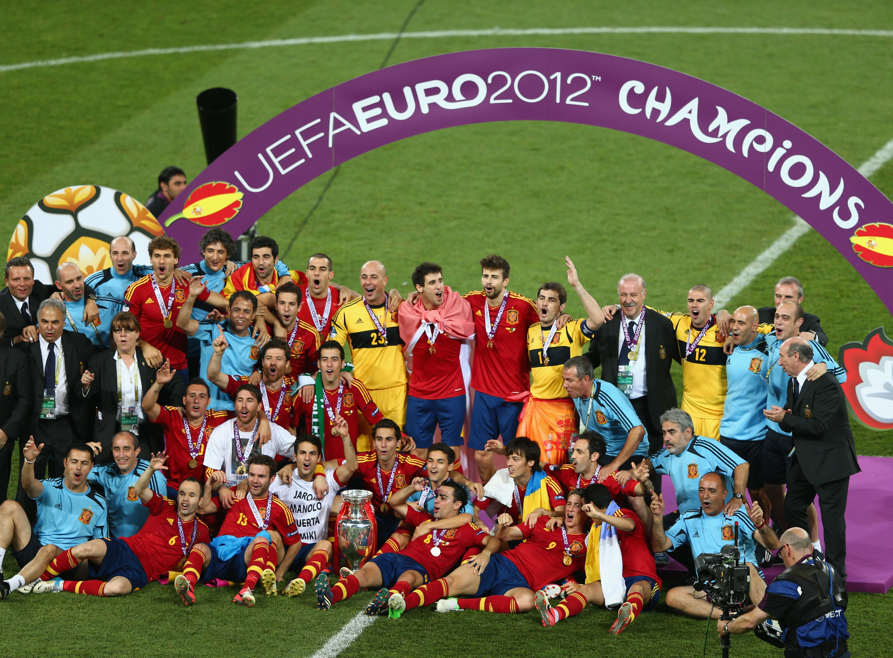 Евро 2012 испания. Сборная испании по футзалу. Финал евро 2012. Сборная испании 2012. Чемпионат европы 2012 финал.