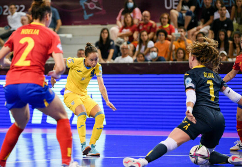 Жіноча збірна України з футзалу у півфіналі Євро розгромно поступилася Іспанії