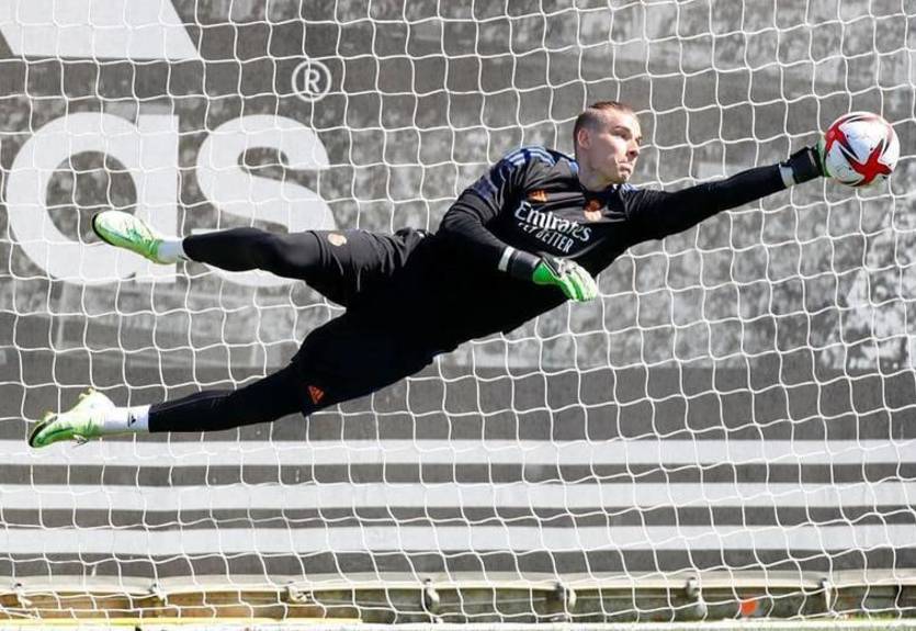 Лунин - автор самого лучшего сэйва после выхода 1 на 1 в Ла Лиге Лунин - автор самого лучшего сэйва после выхода 1 на 1 в Ла Лиге