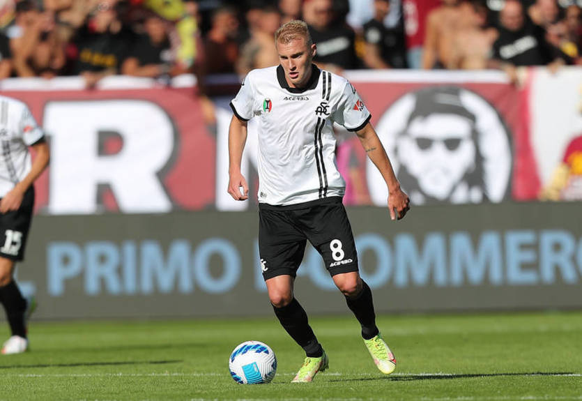 Спеція хоче продовжити оренду Коваленка – журналіст Спеція хоче продовжити оренду Коваленка – журналіст