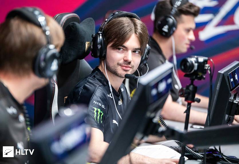 NaVi - MOUZ: онлайн-трансляція матчу IEM Cologne 2022 NaVi - MOUZ: онлайн-трансляція матчу IEM Cologne 2022