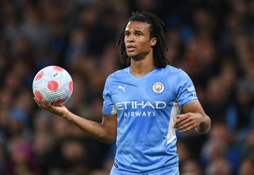 Защитник Манчестер Сити близок к переходу в Челси