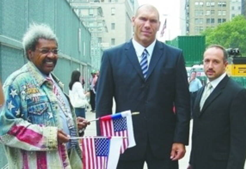 Консультант Кинга: &quot;Будем организовывать бой Валуев-Кличко осенью или зимой&quot;