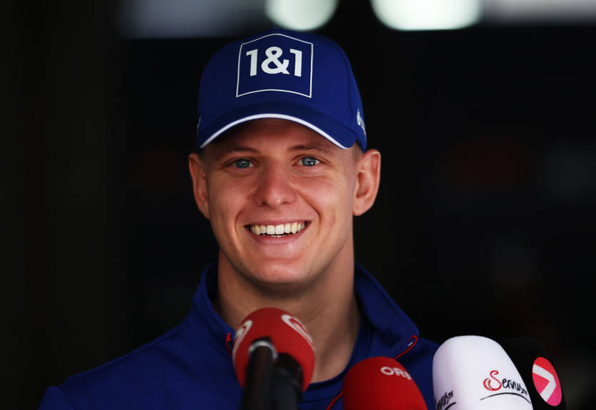 Шумахер - про боротьбу з Гемілтоном: Усі під тиском іноді помиляються Шумахер - про боротьбу з Гемілтоном: Усі під тиском іноді помиляються