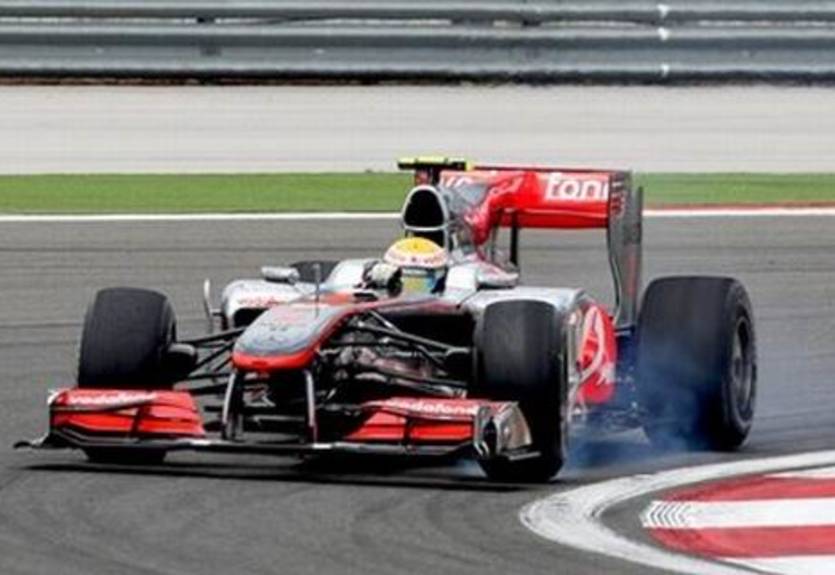 Гран-при Турции. Ред Булл дарит победу пилотам Макларен