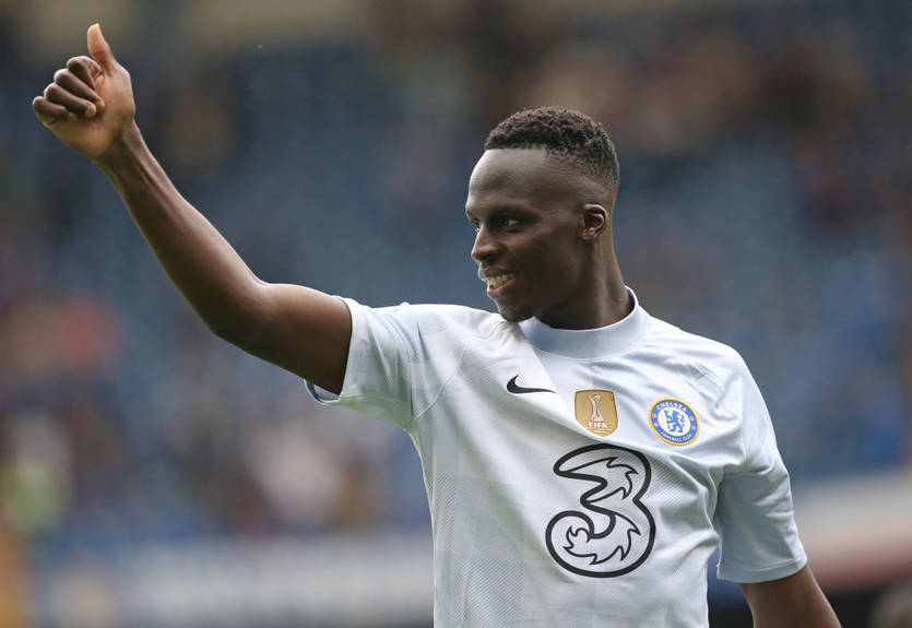 Эдуар Менди: Я смотрю на Холанда так же, как и на Бентеке