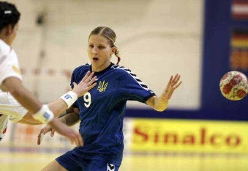 Гандбол. Украина побеждает Россию