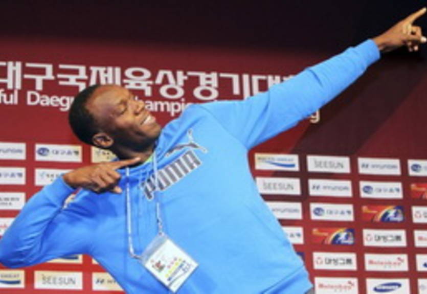 Болт выиграл 100-метровку на соревнованиях в Дегу