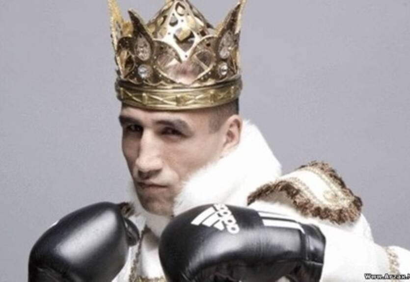 Бой Абрахама и Фроча перенесен