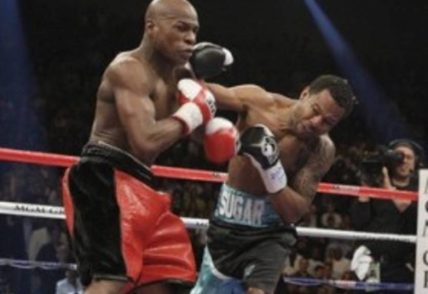 Мосли раздумывает о завершении карьеры