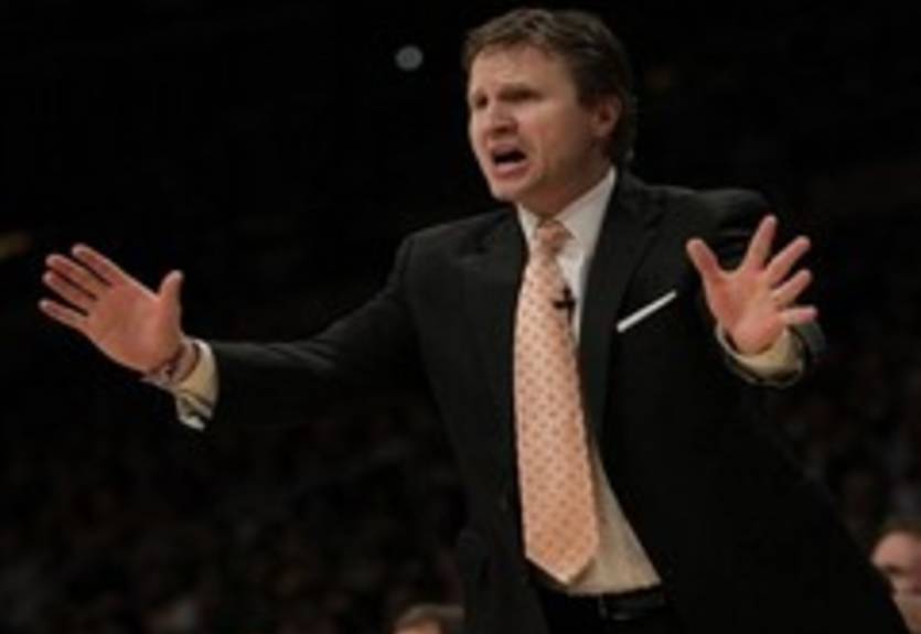 Брукс признан тренером года в НБА