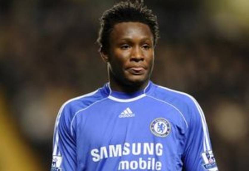 Челси теряет полузащитника