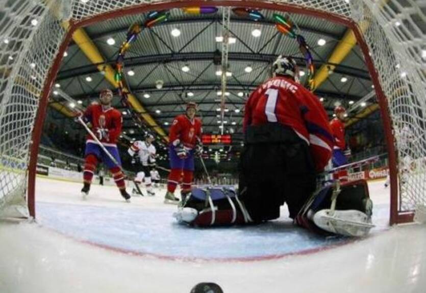 Хоккей. Чемпионат Мира. Австрия декласирует Сербию