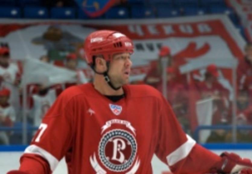 Витязь предложил Саймону продлить контракт